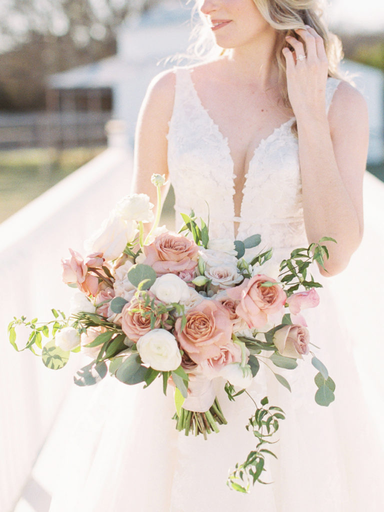 Firefly Gardens Bridal Session | Pink and white bridal bouquet